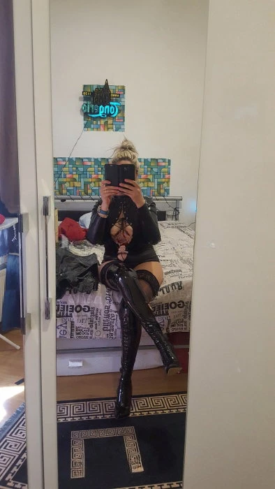 Kristina — 4 / 6
