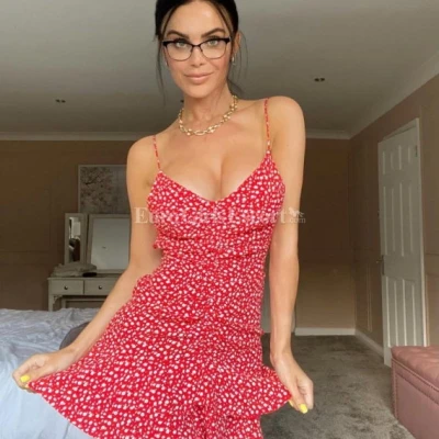 Serva, Escort, Muscat