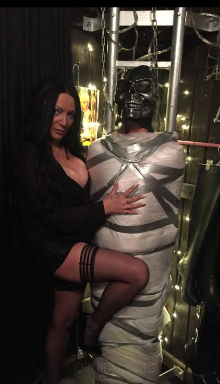 Chanel, Escort, Vienna