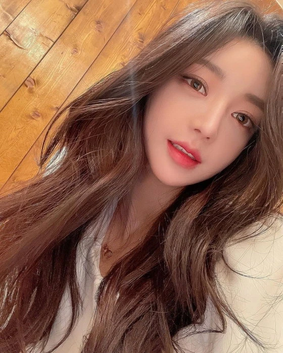 Irene — 2 / 3