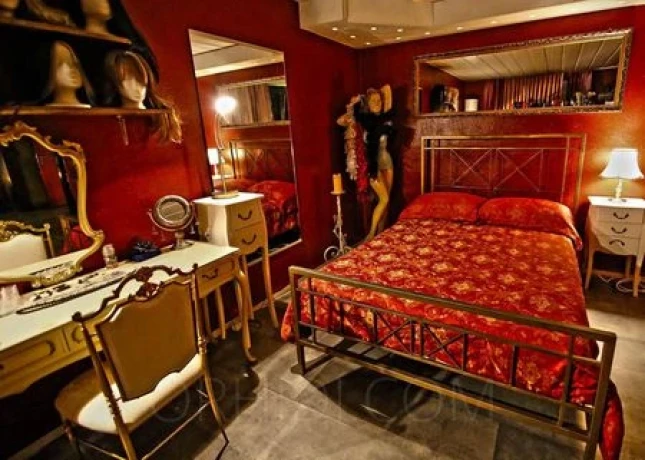 Heaven&Hell Domina Erotikhaus — 6 / 23