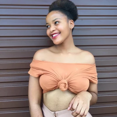 Alice, Escort, Ahmadi