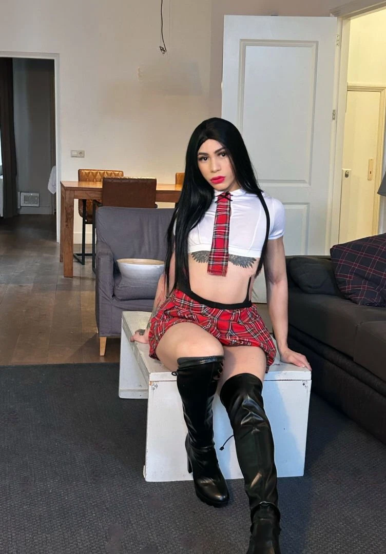 Catalinahorny — 2 / 8