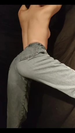 Schwizer Tennie — 1 / 3