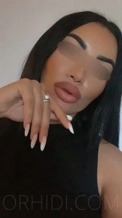 Vanessa — 6 / 11