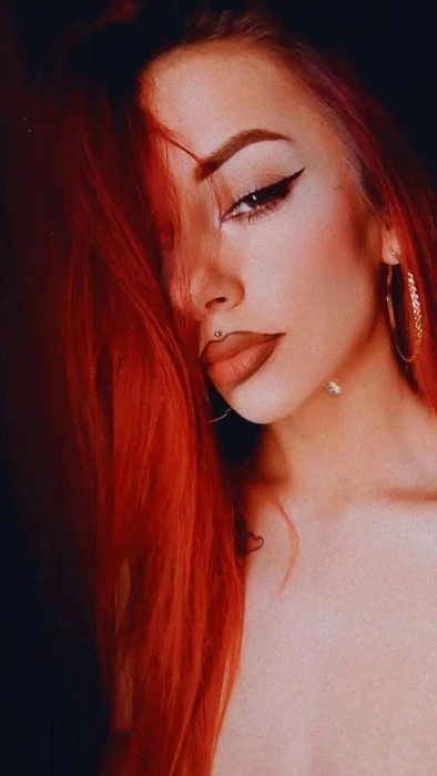 Zeynep — 2 / 5