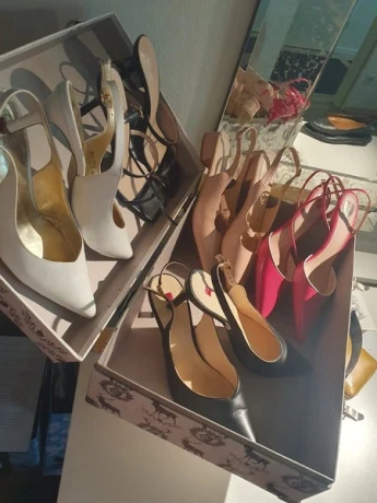 Nela Elektra — 9 / 14