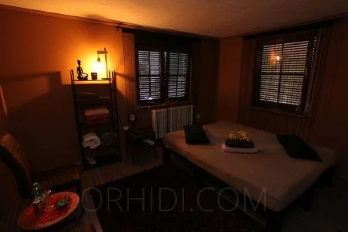 Massage — 2 / 5