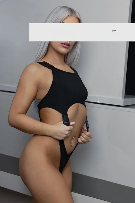 Alene Mond, Escort, Vienna