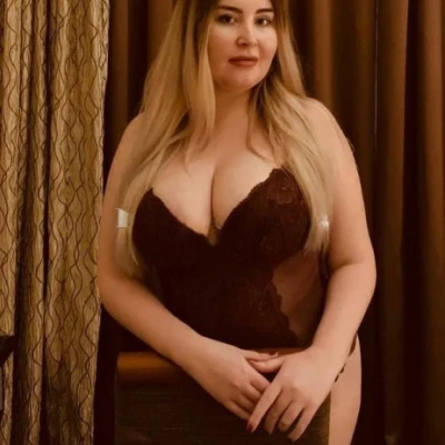 Julia, Escort, Dubai