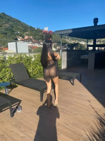 Sophia Oliver — 9 / 10