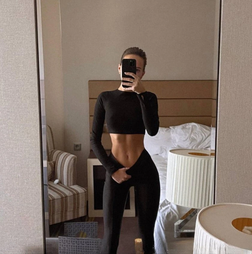 Cam — 2 / 5