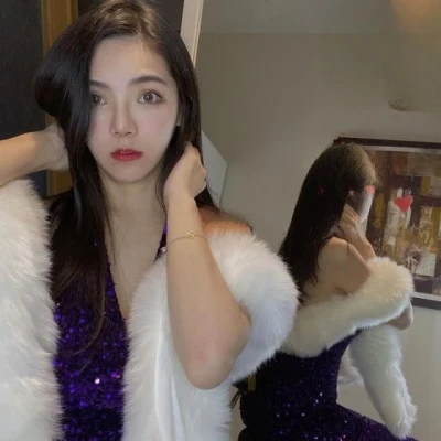 Lois, Escort, Prague