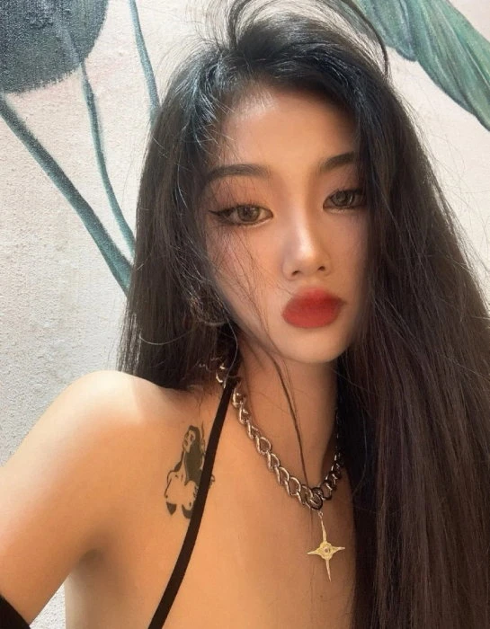 Luna — 3 / 4