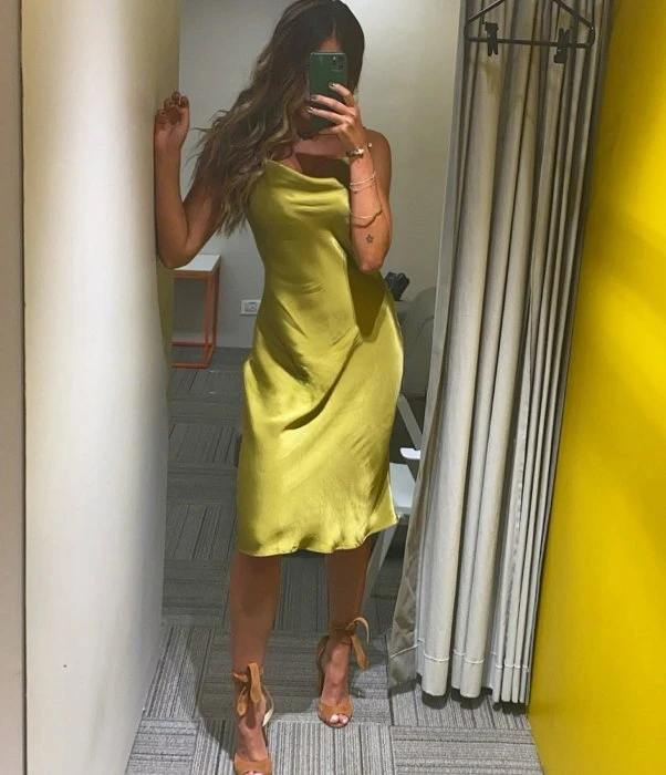 Julie Vip — 3 / 6