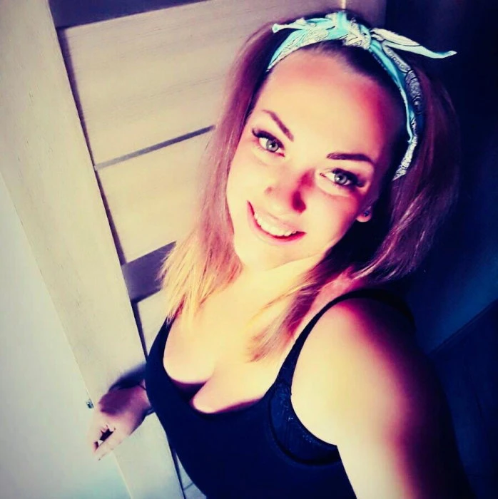 Dasha — 2 / 5