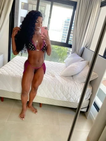 Suzy Mariana — 6 / 12