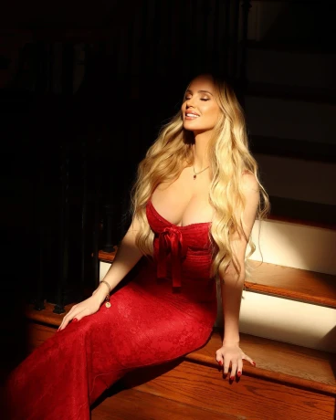 Camille Manon — 4 / 6