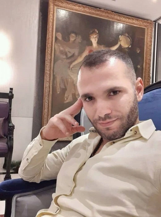 Karl, Escort, Izmir