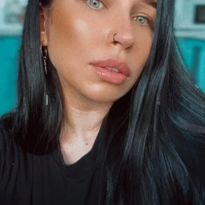 Pauline, Escort, Paris