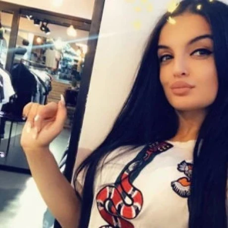 Monika Dreamgirls — 1 / 4