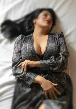 Jasmin Curvy — 4 / 14