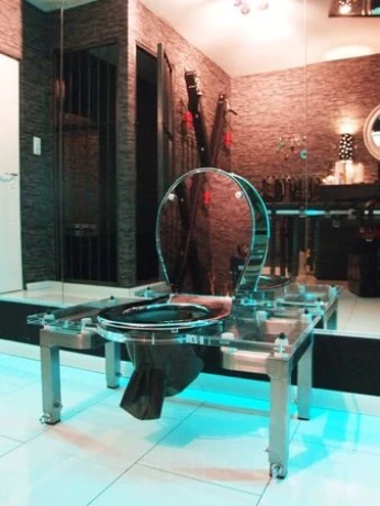 Lady Isabel — 19 / 25