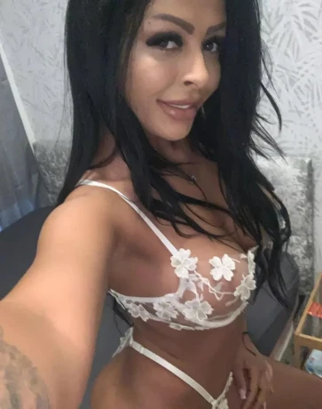 Sexy Top High Class Venezuelan — 3 / 8