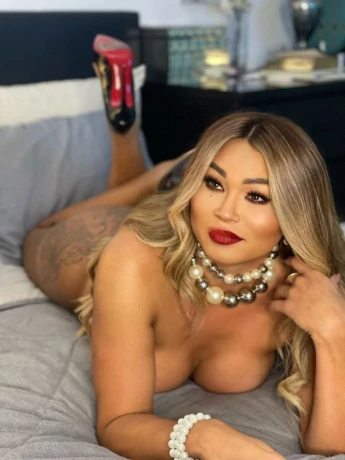 Isabella Vyanna — 5 / 12