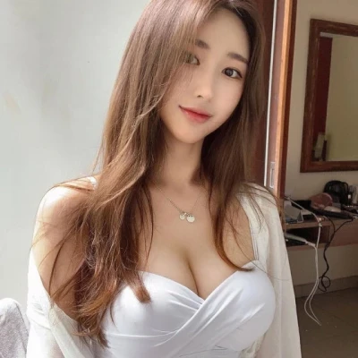 Luna, Escort, Riyadh