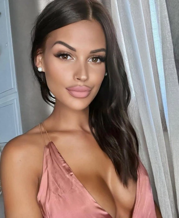 Masha, Escort, Paris