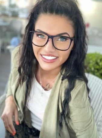 Deutsche Julia - erotische Massage — 3 / 5