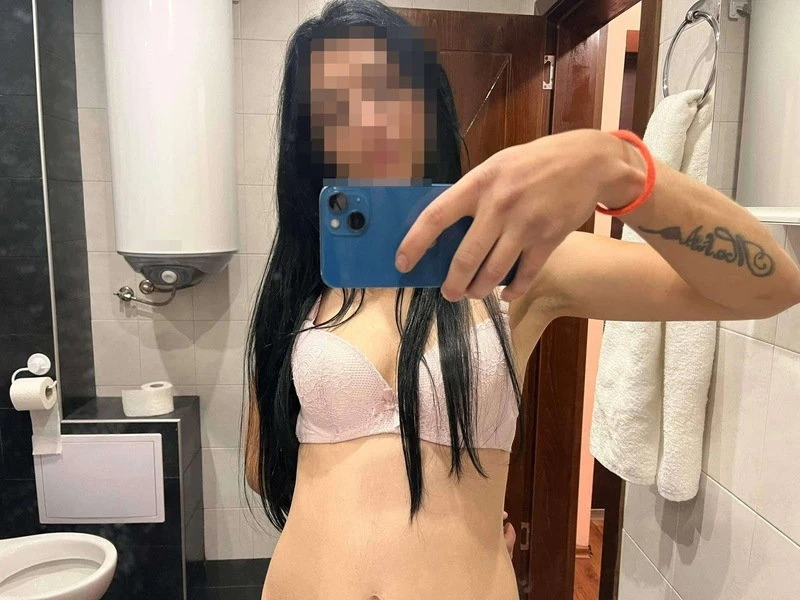 Anita116 — 4 / 5