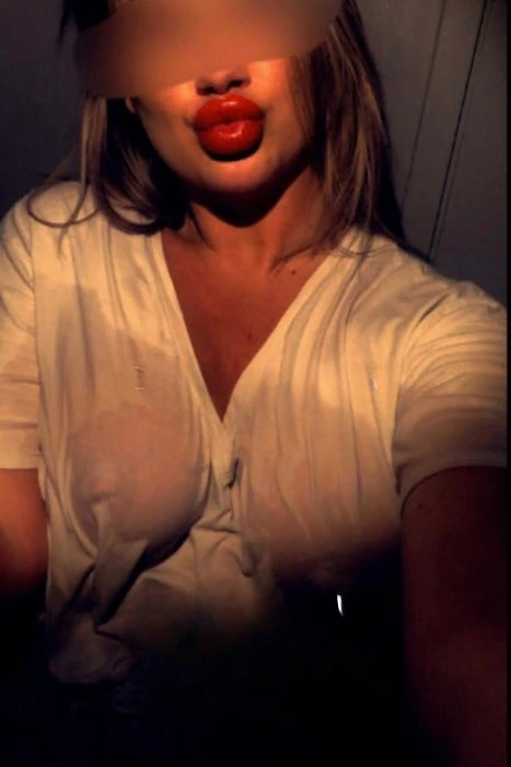 Krystal, Escort, Luton