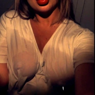 Krystal, Escort, Luton