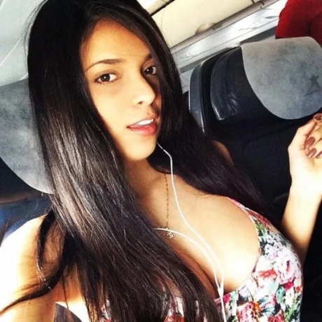 Lalique pinky — 5 / 9