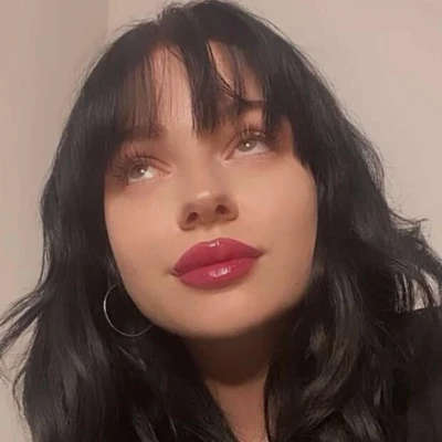 Runa, Escort, Vienna