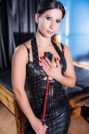 Lady Jacky im Studio Centric — 2 / 14