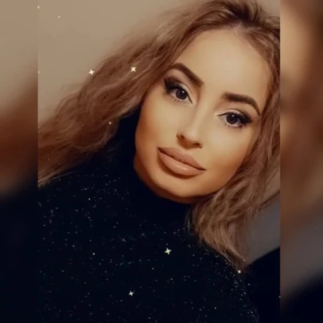 Selena - Party Girl (18+) — 3 / 11