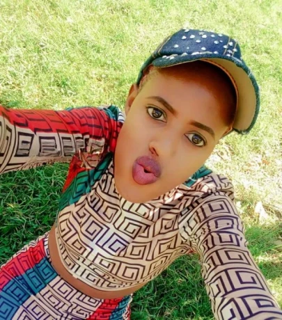 Celina Gabie — 1 / 3