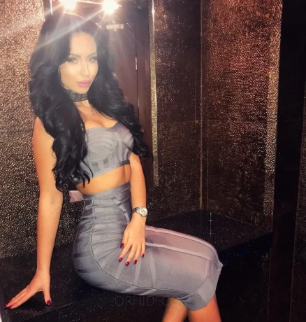 Amira.Ahmar21 — 5 / 9