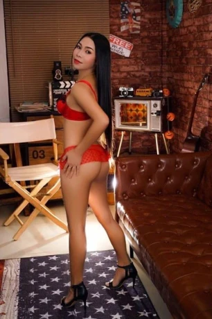 G*rl +18J. Candy — 1 / 5