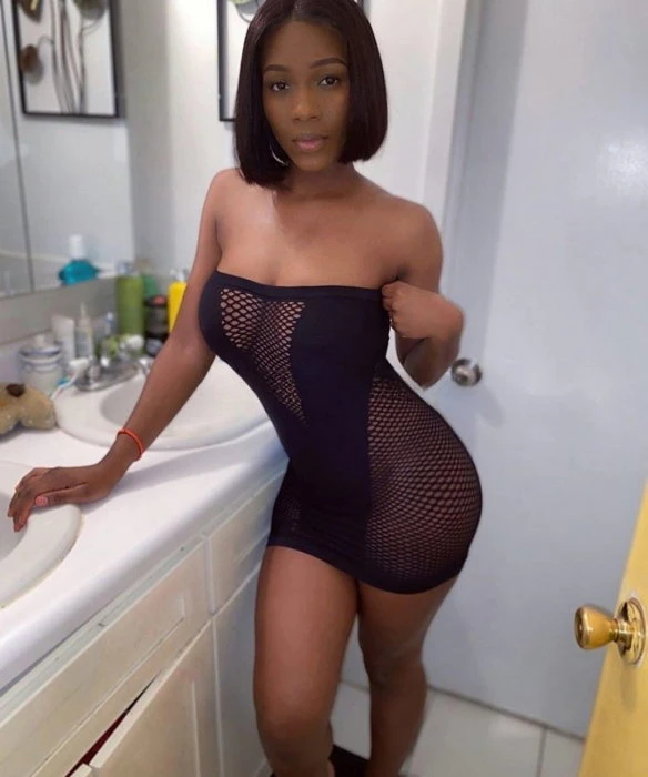 Jenny Love — 2 / 3