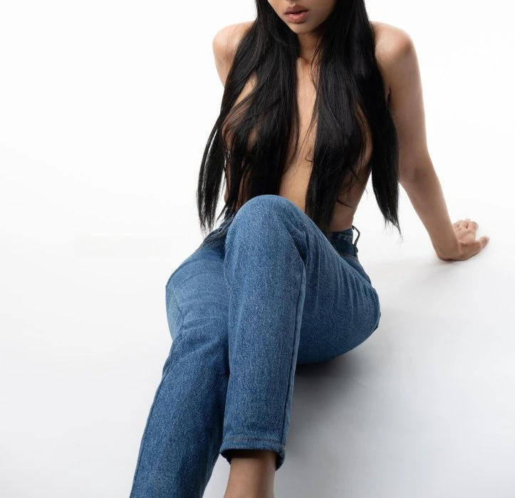 Karolina — 2 / 5