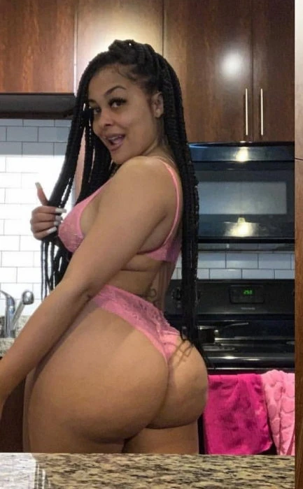 Mansi, Escort, Al Farwaniyah
