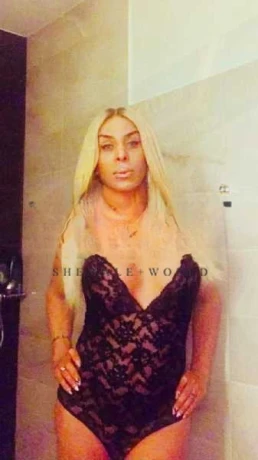 Stefani Deluxe — 9 / 11