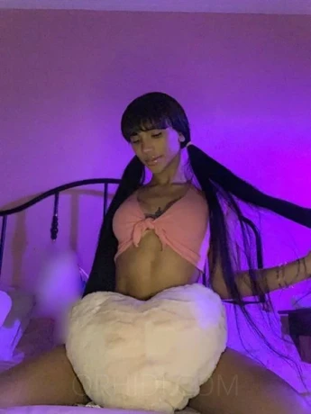 TS Ashley — 2 / 10