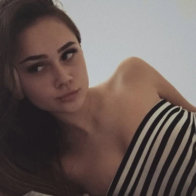 Monic, Escort, Mersin