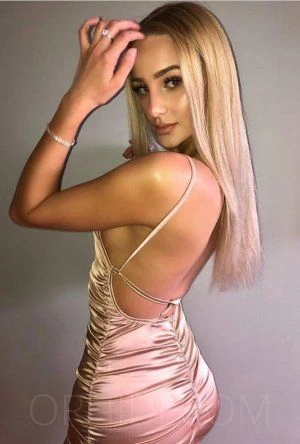 Vika — 3 / 4