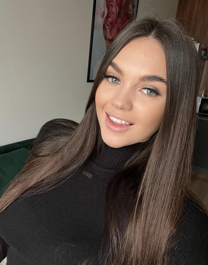 Carolyn — 3 / 5